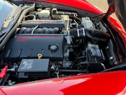 Used 2007 Chevrolet Corvette Coupe w/ Preferred Equipment Group RWD image 23