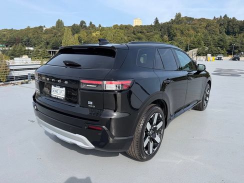 Used 2025 Honda Prologue Elite image 3
