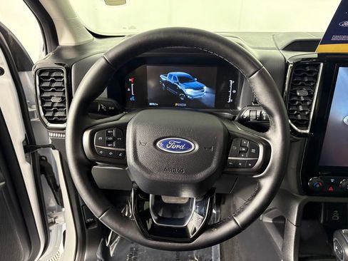 Used 2025 Ford Ranger XLT w/ Black Appearance Package image 15