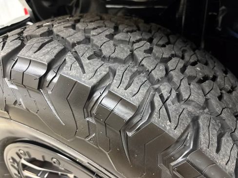 Used 2024 Jeep Wrangler Unlimited Rubicon AWD/4WD image 18