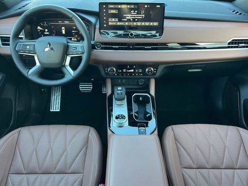 New 2026 Mitsubishi Outlander SEL image 14