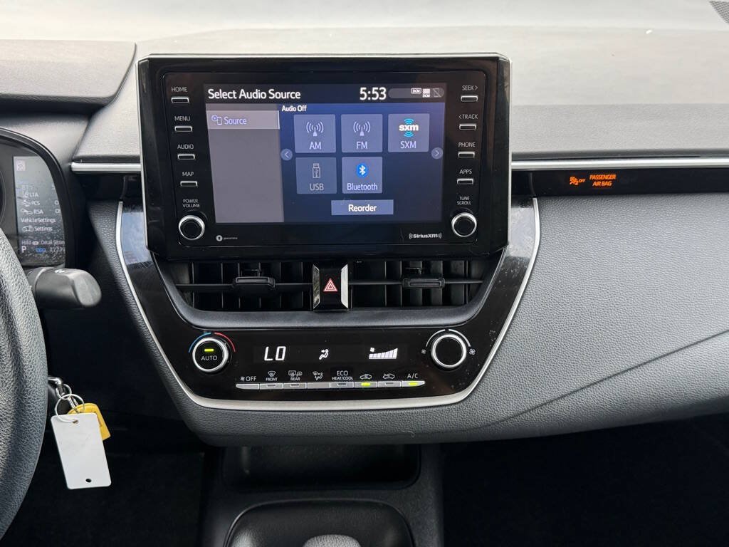 Used 2021 Toyota Corolla LE w/ Carpet Mat Package (TMS) FWD image 20