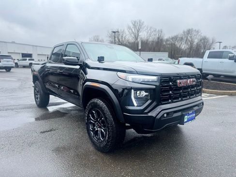 Certified 2025 GMC Canyon Elevation w/ Convenience Package AWD/4WD image 8