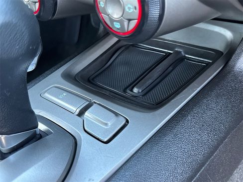 Used 2014 Chevrolet Camaro LT image 17