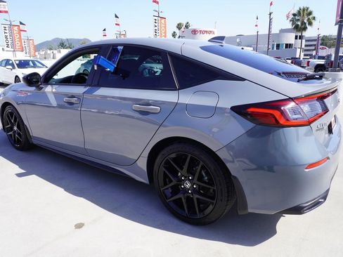 Used 2025 Honda Civic Sport image 5