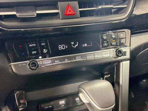 Used 2024 Kia Seltos S AWD/4WD image 18