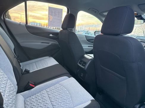 Used 2023 Chevrolet Equinox LS AWD/4WD image 26