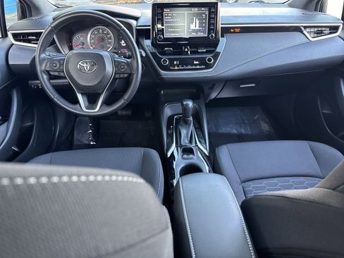 Used 2019 Toyota Corolla Hatchback image 13