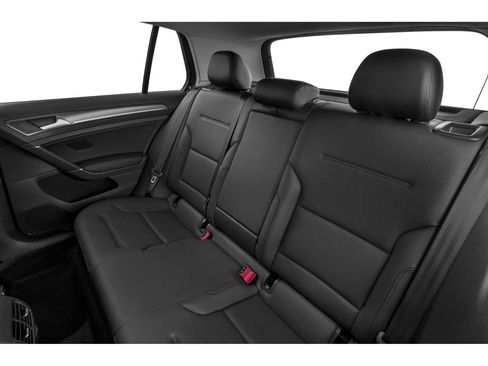 Used 2019 Volkswagen e-Golf SE w/ Driver Assistance Package FWD image 9