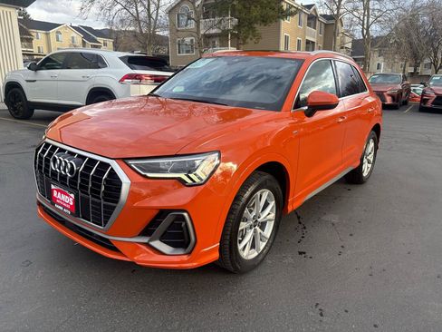 Used 2023 Audi Q3 2.0T Premium Plus w/ Premium Plus Package AWD/4WD image 25
