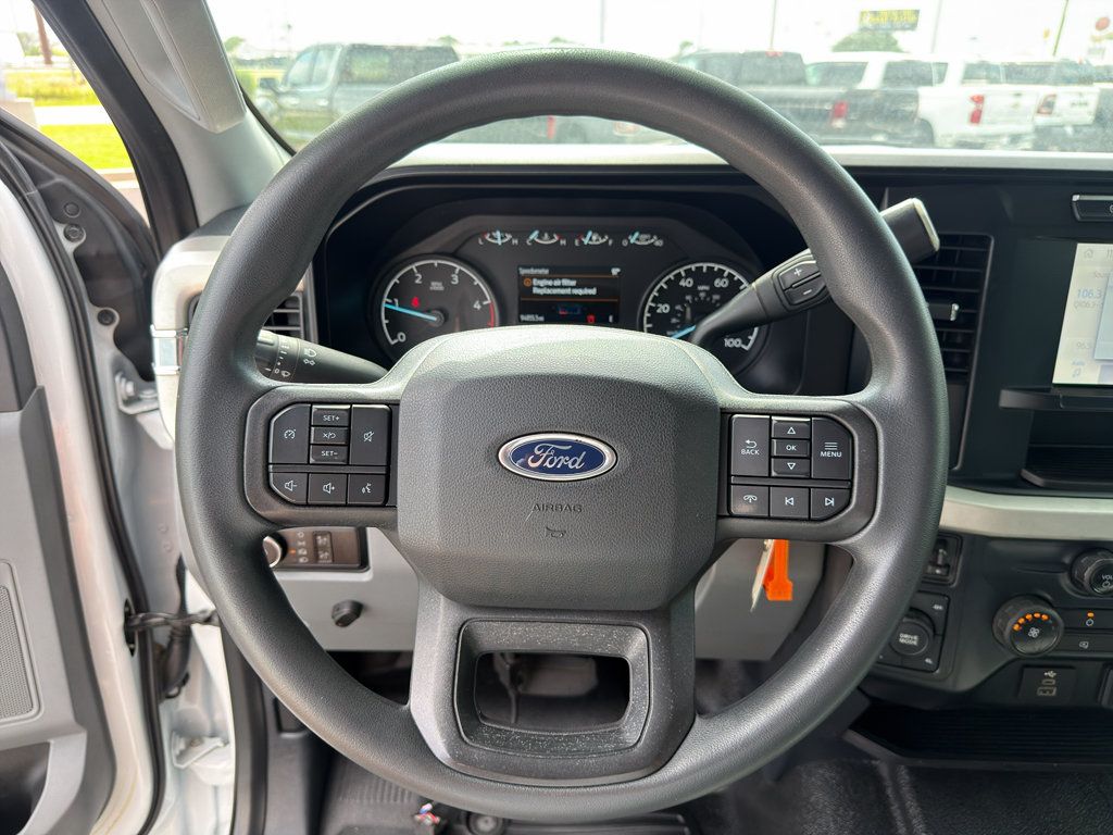 Used 2023 Ford F250 XL w/ FX4 Off-Road Package AWD/4WD image 12