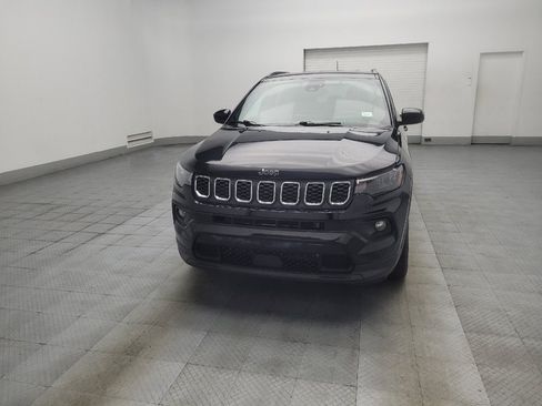 Used 2024 Jeep Compass Latitude AWD/4WD image 15