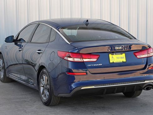 Used 2020 Kia Optima LX image 39