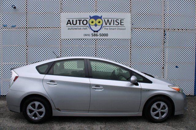 Used 2012 Toyota Prius Three FWD image 2