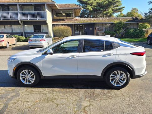 Used 2026 Buick Envista Preferred w/ Convenience I Package image 2