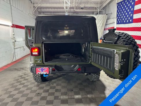 Used 2023 Jeep Wrangler Unlimited w/ Cold Weather Group image 12