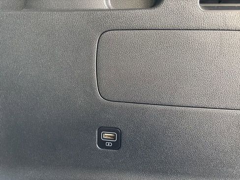 Certified 2022 Kia Sorento S w/ Panoramic Sunroof Package image 40