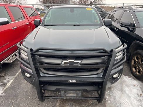 Used 2017 Chevrolet Colorado Z71 image 2