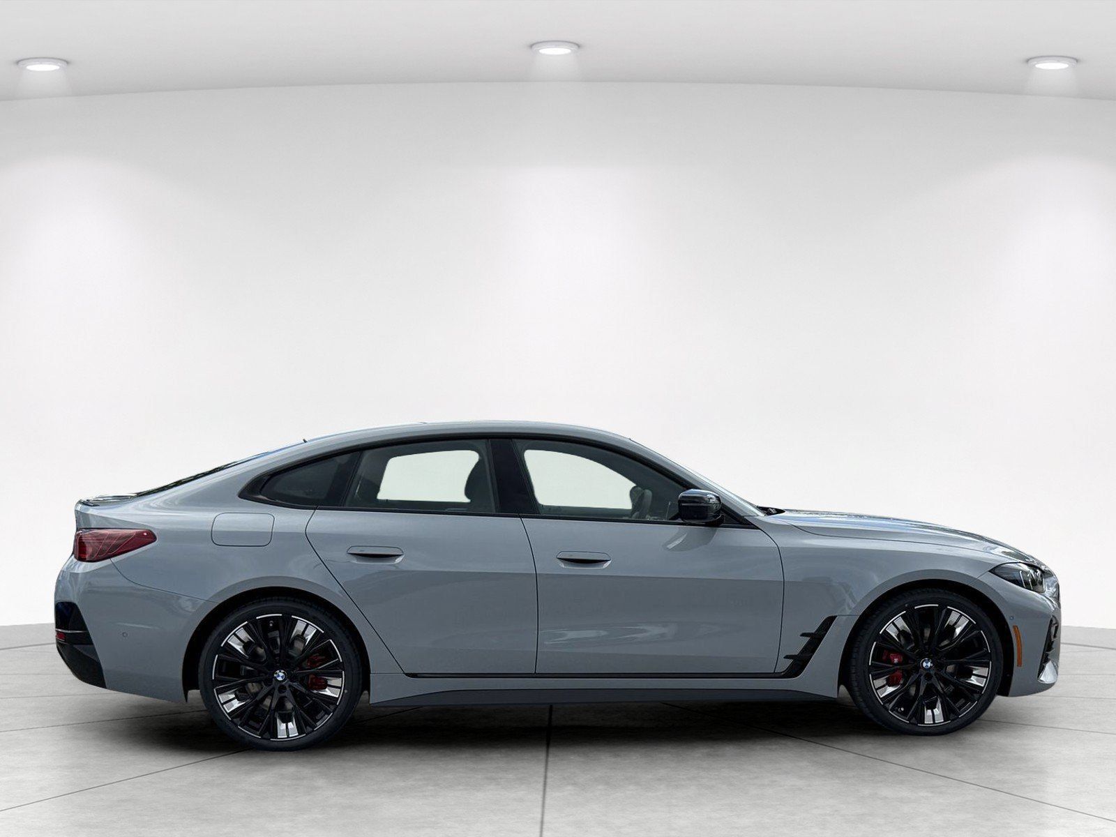 New 2026 BMW 430i w/ M Sport Package RWD image 2