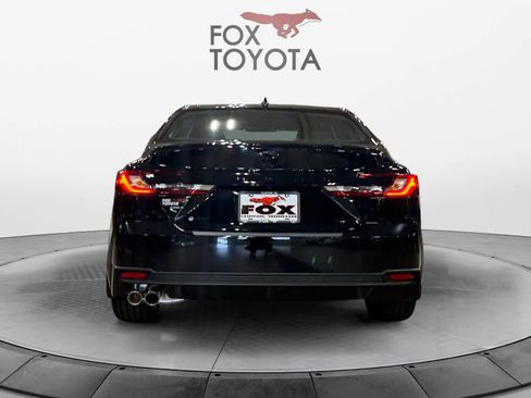 New 2026 Toyota Camry SE FWD image 4