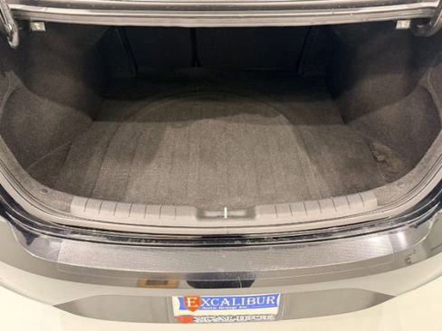 Used 2019 Hyundai Elantra SEL FWD image 16