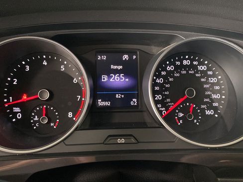 Used 2019 Volkswagen Tiguan SE w/ Panoramic Sunroof Package AWD/4WD image 17