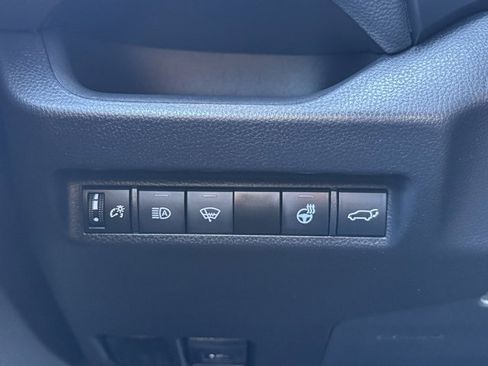 Certified 2021 Toyota RAV4 XLE w/ Convenience Package image 31