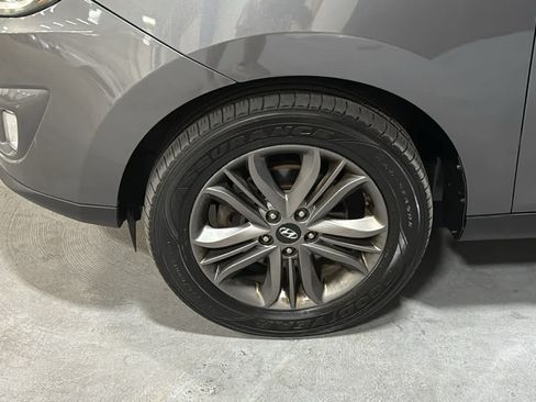 Used 2015 Hyundai Tucson SE AWD/4WD image 8