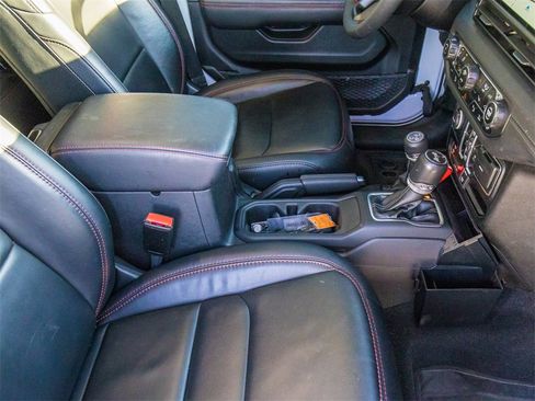 Used 2024 Jeep Wrangler Unlimited Rubicon image 18