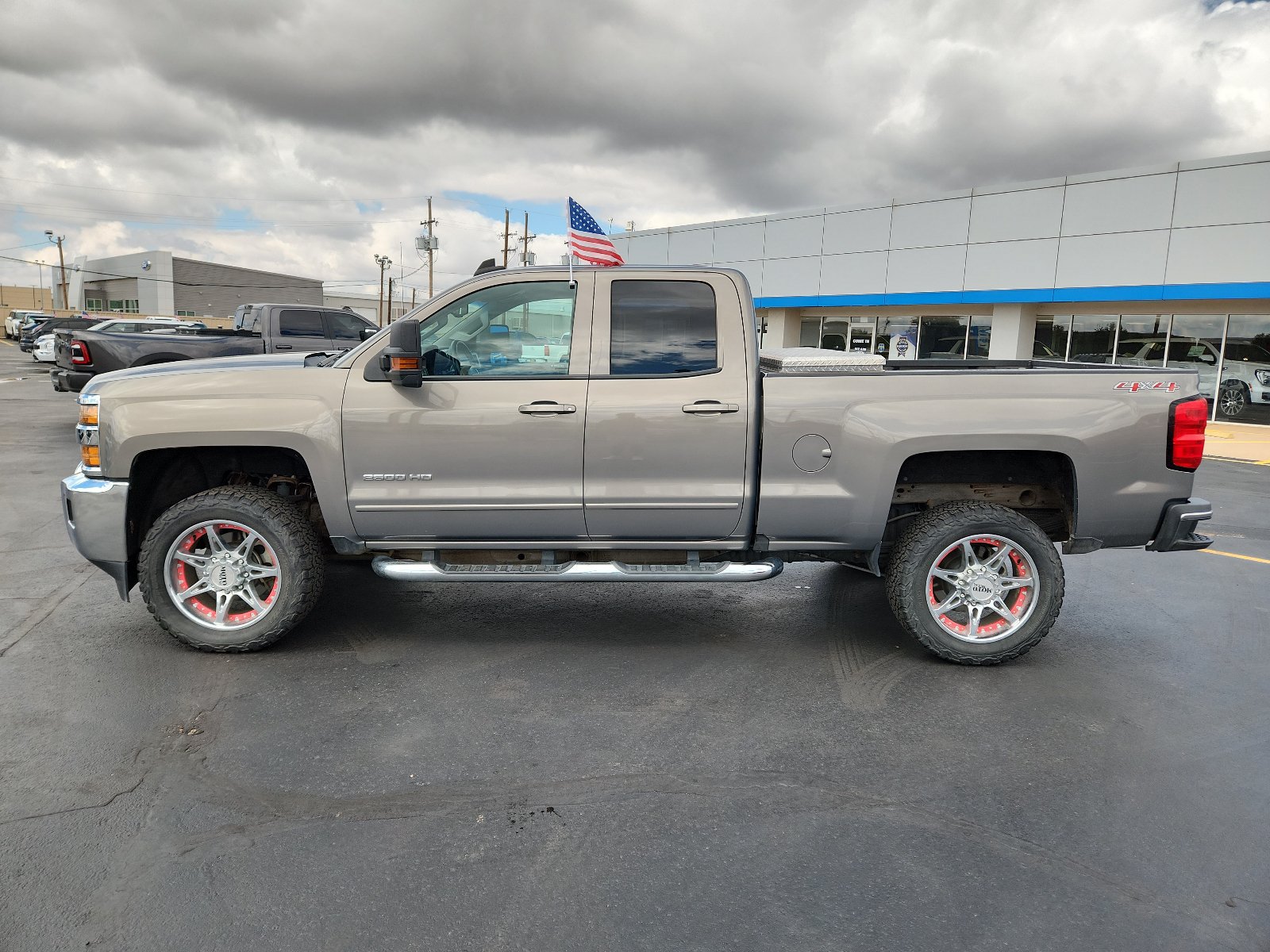 Used 2017 Chevrolet Silverado 2500 LT w/ All Star Edition AWD/4WD image 2