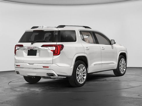 Used 2023 GMC Acadia Denali FWD image 2