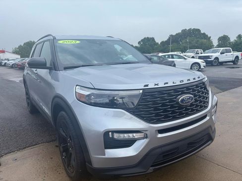 Certified 2023 Ford Explorer ST-Line w/ Class IV Trailer Tow Package image 1