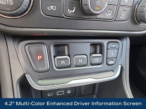 Used 2020 GMC Terrain SLE w/ Driver Convenience Package AWD/4WD image 19