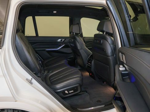 Used 2021 BMW X7 M50i image 69