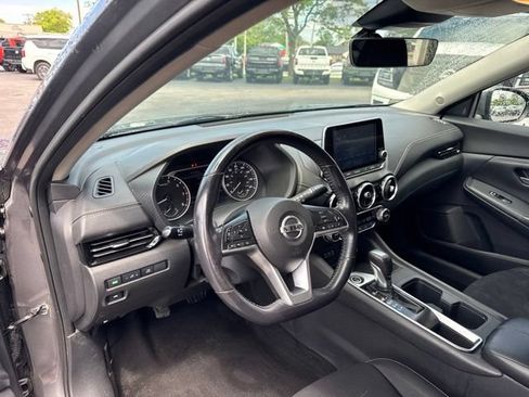 Used 2020 Nissan Sentra SV w/ Lighting Package FWD image 9