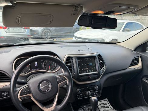 Used 2016 Jeep Cherokee Limited AWD/4WD image 10
