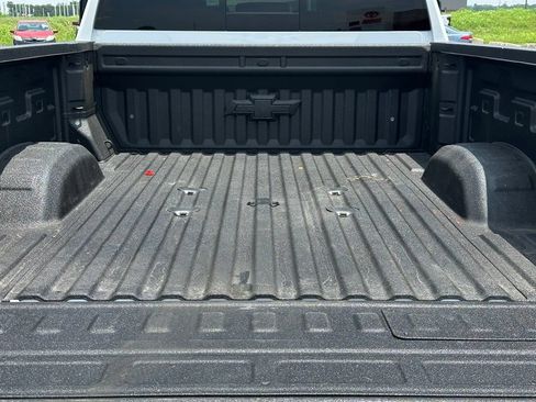 Used 2026 Chevrolet Silverado 2500 ZR2 w/ LPO, Dark Essentials Package AWD/4WD image 25