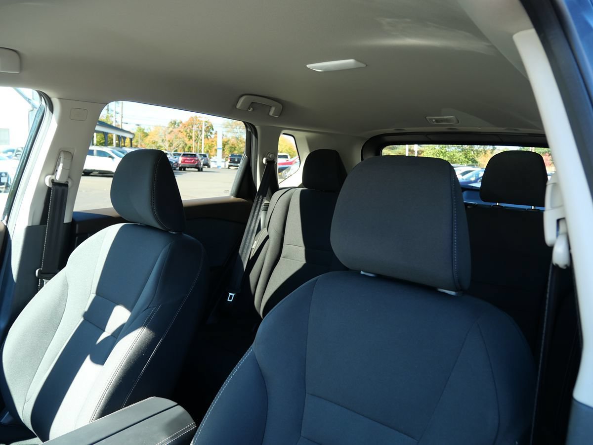 Used 2023 Nissan Rogue S AWD/4WD image 11