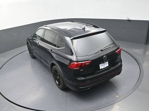 Used 2024 Volkswagen Tiguan SE R-Line AWD/4WD image 17