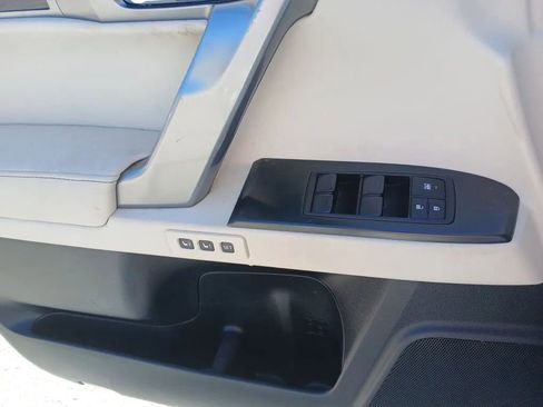 Used 2022 Lexus GX 460 image 14