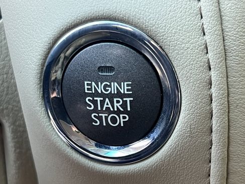 Used 2009 Lexus LX 570 4WD image 14