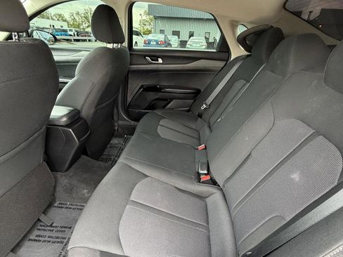 Used 2022 Kia K5 LX FWD image 29