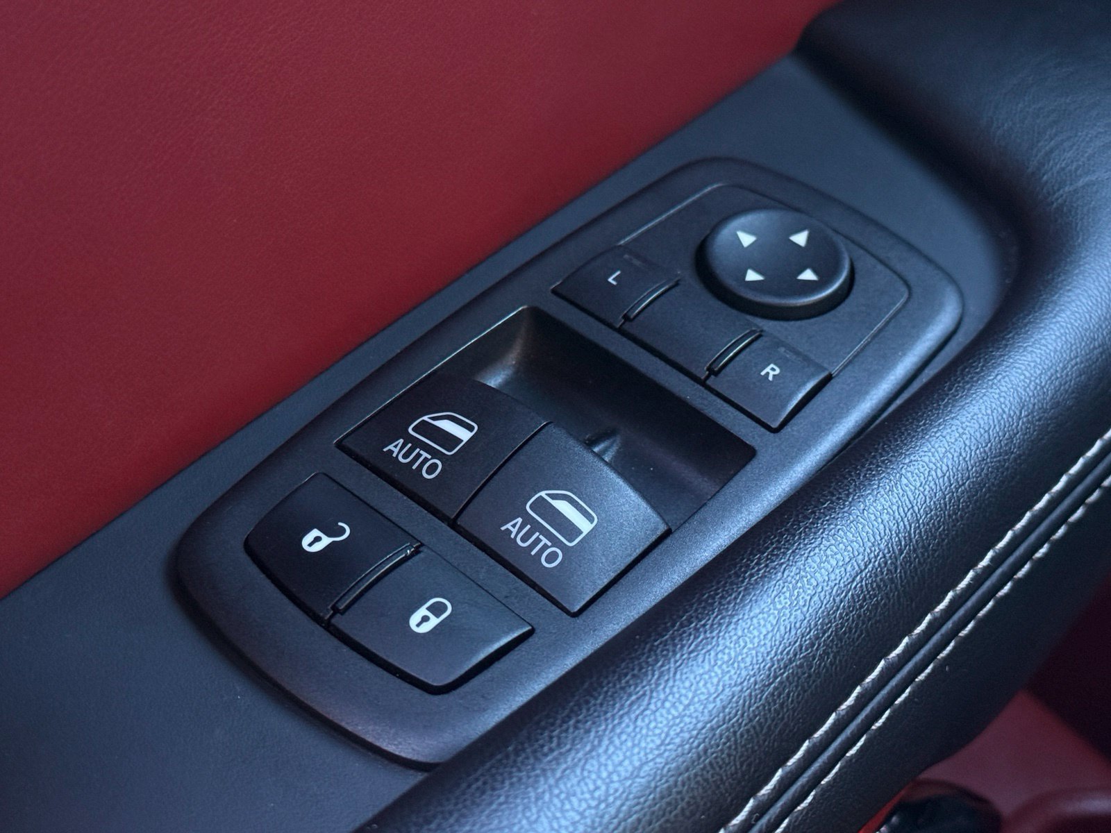Used 2023 Dodge Challenger SRT Hellcat RWD image 33
