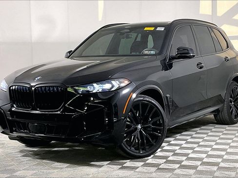 Used 2025 BMW X5 xDrive40i w/ M Sport Package AWD/4WD image 2