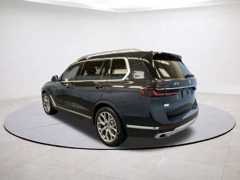Used 2024 BMW X7 xDrive40i w/ Premium Package image 4