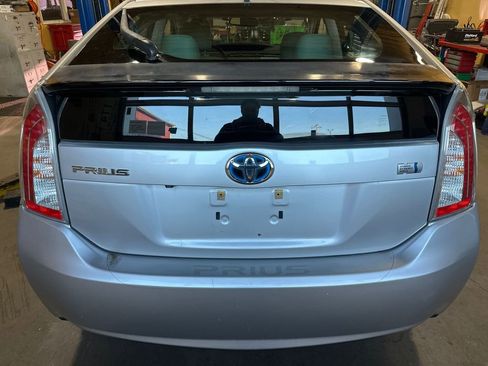 Used 2013 Toyota Prius Four w/ Deluxe Solar Roof Pkg image 4