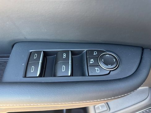New 2026 Buick Enclave Sport Touring w/ Power Package FWD image 18