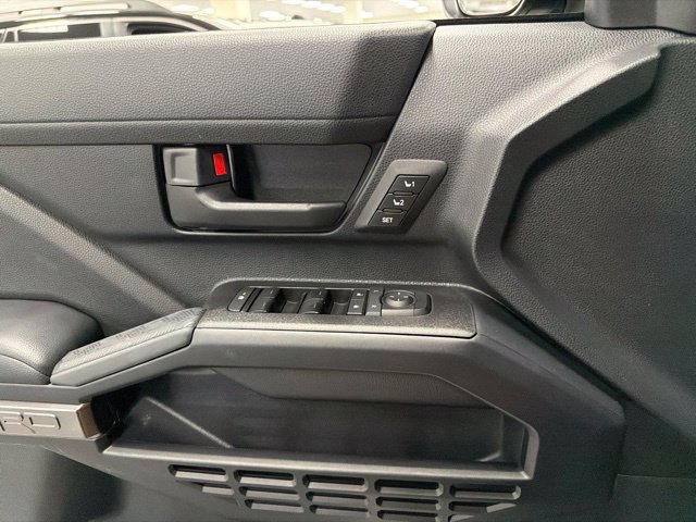 Used 2025 Toyota 4Runner TRD Sport Premium AWD/4WD image 29