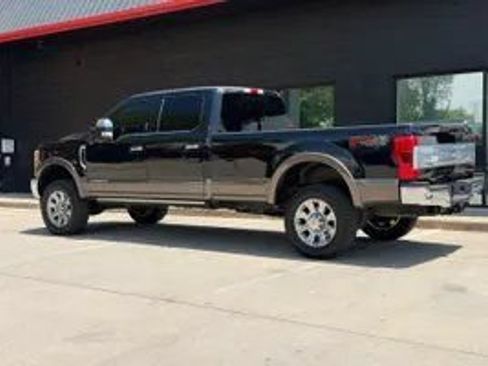Used 2017 Ford F350 King Ranch w/ King Ranch Ultimate Package AWD/4WD image 14