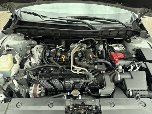 Used 2021 Nissan Altima 2.5 SR FWD image 10